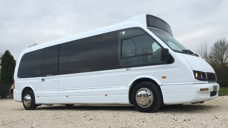 Kettering Limo Hire Party Bus Limo | Party Bus Limo Limo Hire Kettering