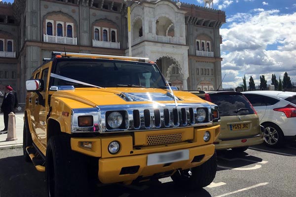Kettering Yellow Hummer Car Hire
