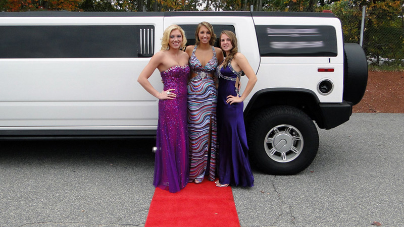 Kettering Limo Hire School Prom | Limo Hire Kettering School Prom
