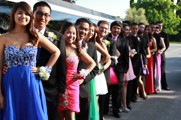 Kettering School Prom Limo Hire